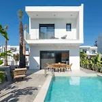 Davlakos Villas