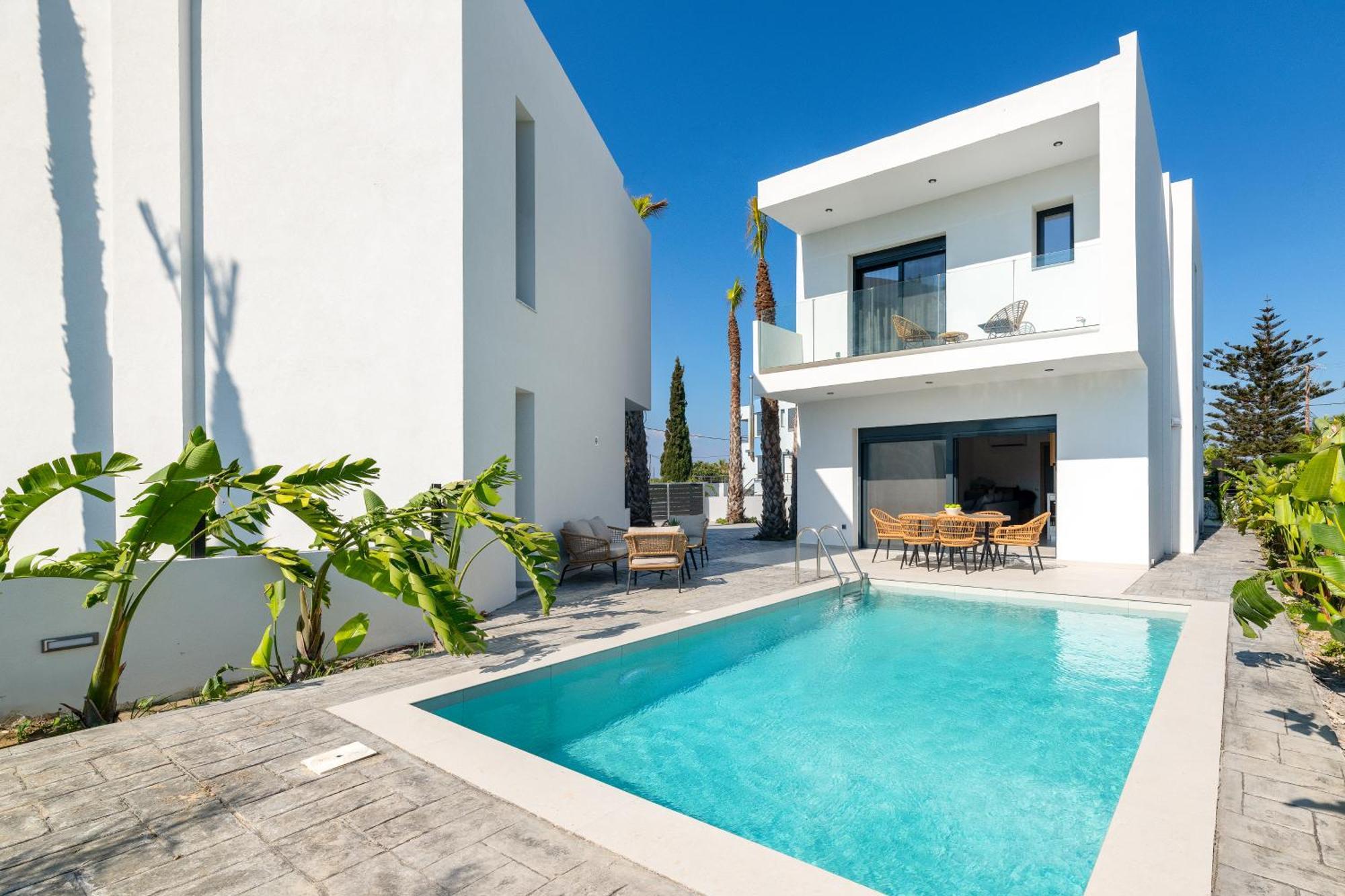 Davlakos Villa *